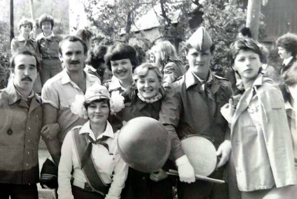 Первомайская демонстрация 1984 года. Новомихайловка.