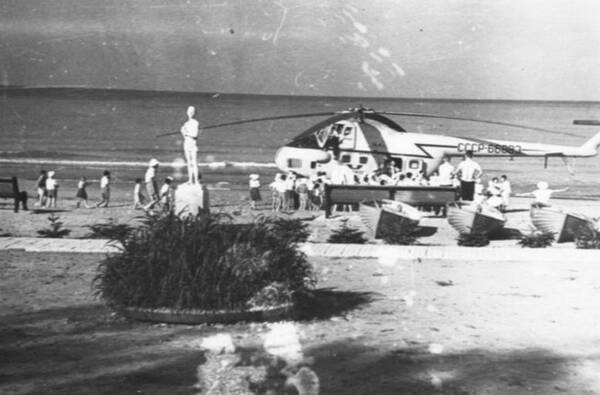 Вертолет, приезд членоа Правительства, 1961
