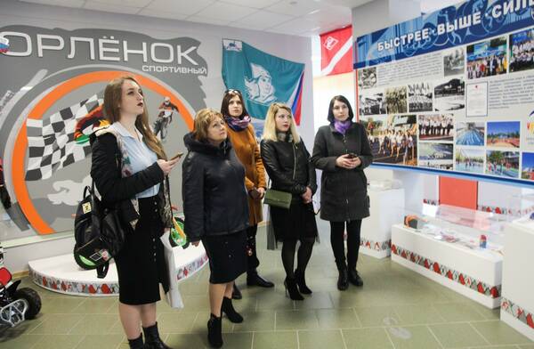 делегации из Донецкой и Луганской Народных Республик (Украина) ь