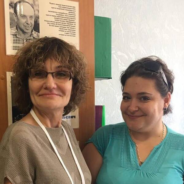 Ирина Фришман и Юлия Аракелян