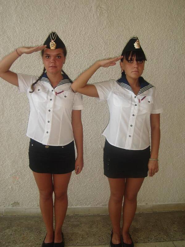 молчанова       оксана       слева