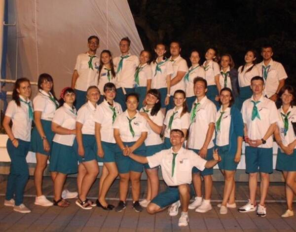 QF8ryxBQ DA.jpg....