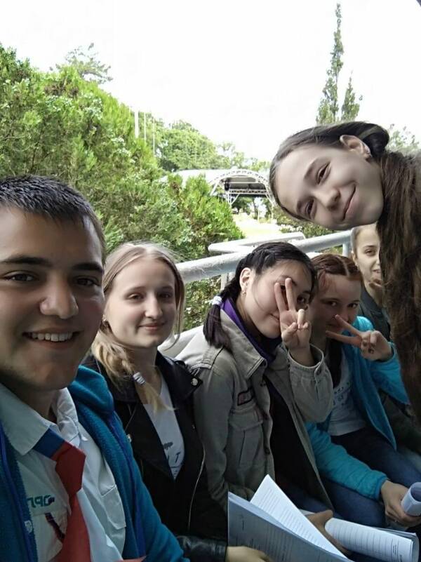 dScaHUH5eOI