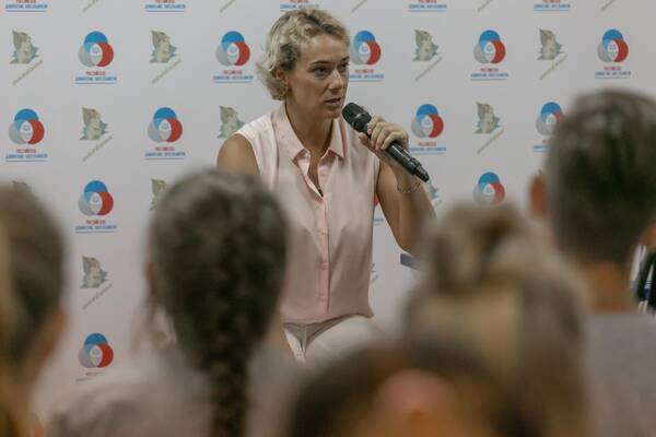 российской биатлонисткой, двукратной Олимпийской чемпионкой в эстафете, трёхкратной Чемпионкой мира и заслуженным мастером спорта России ОЛЬГОЙ ЗАЙЦЕВОЙ.