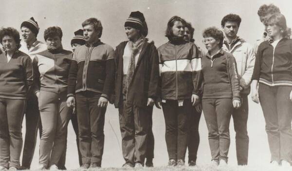 1986 .ю