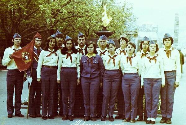 1977