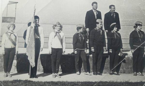 1967 .