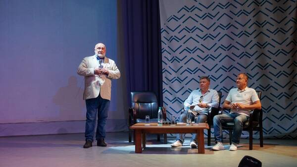 встреча с Алексеем Романовым, референтом Управления Президента и Героем Российской Федерации, а также с депутатом Законодательного собрания Краснодарского края Борисом Левицким.