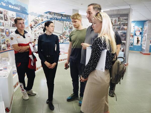 представители российско германской делегации.......