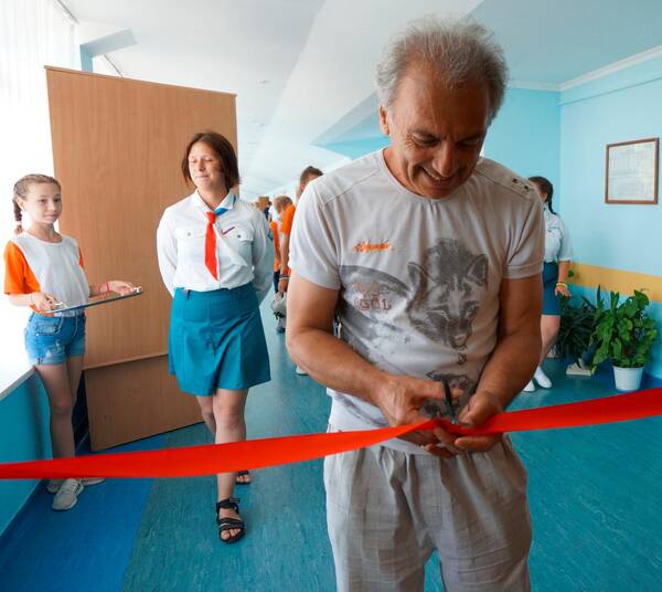 писателю и зоологу Антонио Сорушеву.