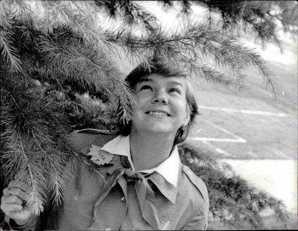 Колтакова Елена. 1983 84 гг. Стремительная. Комсомольский. Вожатая.  Белгород