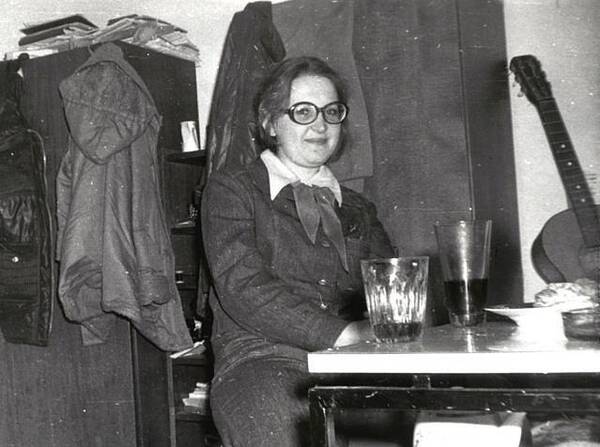 Власова (Романовская) Ирина. 1980—1981 гг. Звёздная. Вожатая.