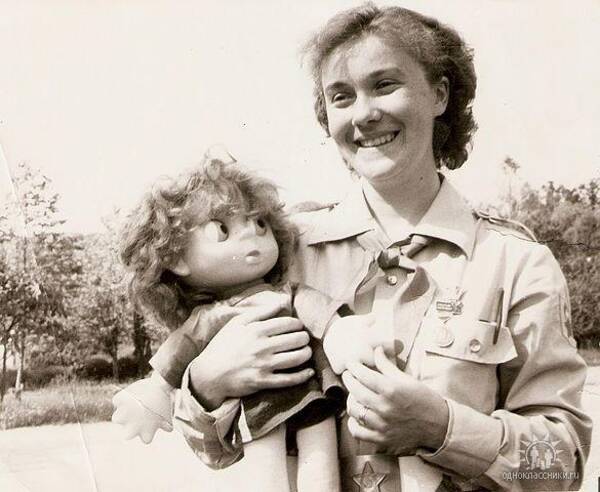 Курашова (Трапезникова) Ирина. 1982 – 1985 гг. Стремительная. Вожатая. Арзамас. Нижегородская.