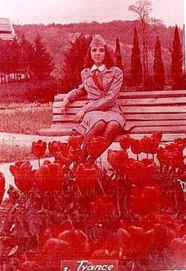 Командинская  Тамара. 1990. Звёздная.  Вожатая.