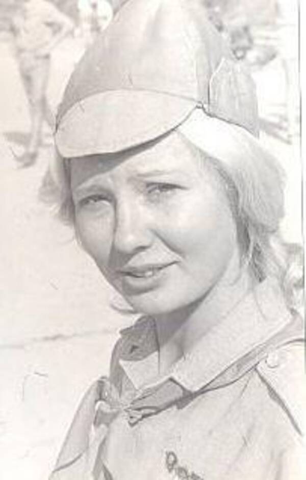 Овчинникова Наталья. 1975, 1976, 1978  гг. летние смены. Комсомольский. Вожатая. Челябинск..