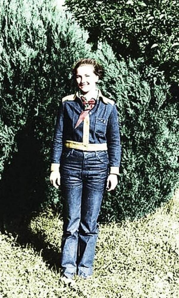 Кошарина (Михайлова) Татьяна. 1984 – 1985 гг. Комсомольский. Вожатая. Чебоксары.  Чувашия.