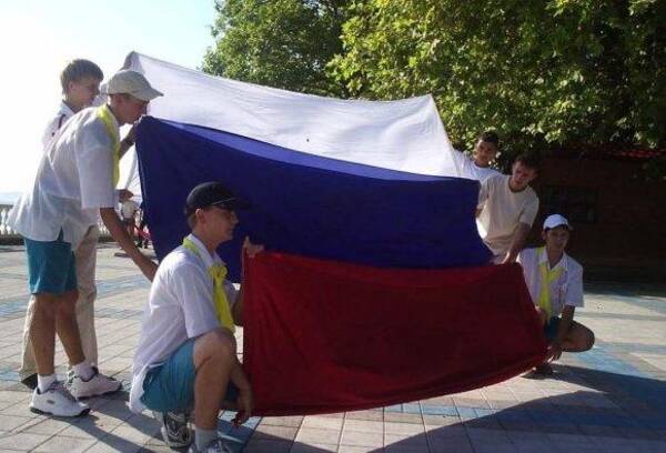внизу слева Антон Емшанов, Илья Сорокин над нм   и  , Андрей Рукосуев справа внизу