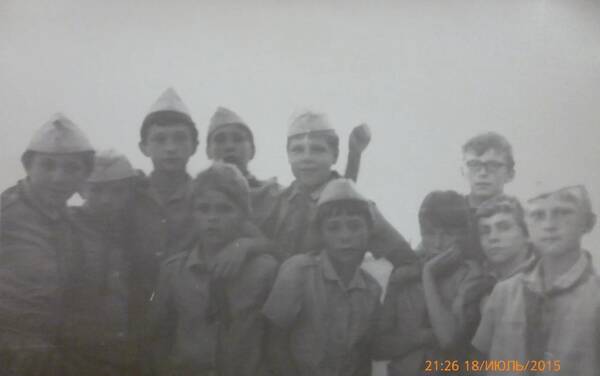 1979 год, 2 я смена, дружина Комсомольская...