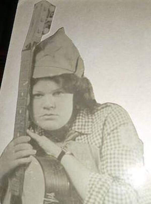 Ширяева (Шагулина) Людмила. 1979 г. летние смены . Стремительная. Вожатая. Казань. Татария.