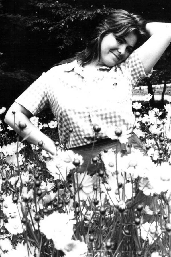 Королёва (Дерябина) Галина.  1990 – 1992 гг. Стремительная. Вожатая. Белгород.