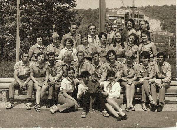 1975.