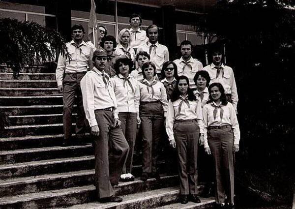 1977