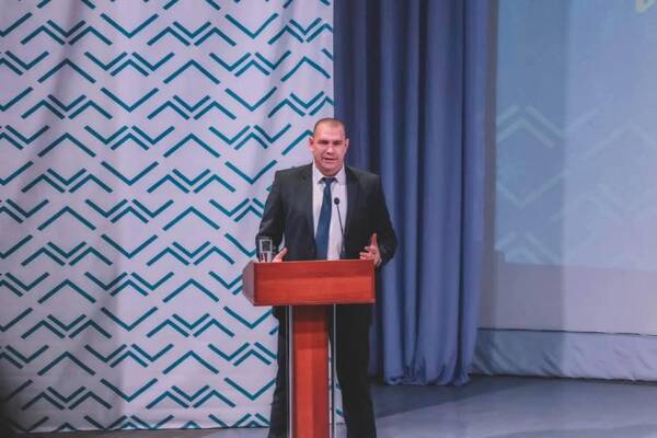 исполняющий обязанности главы Туапсинского района Виталий Мазнинов