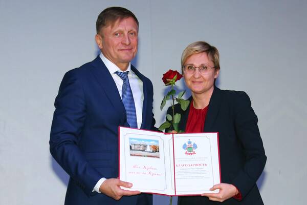В «Орлёнке» прошло большое собрание трудового коллектива, на котором подвели итоги 2019 года и наградили лучших сотрудников Центра.  ..о