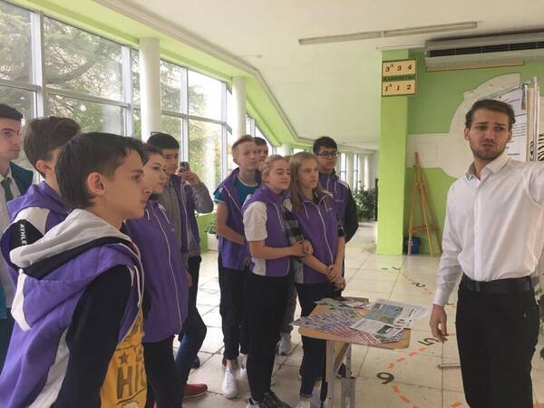 Преподаватели и студенты БГТУ им. Шухова  м
