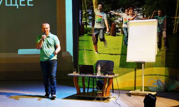 NoZVNpOd9ZM.jpgисполнительным директором SAP в СНГ Дмитрием Красюковым..