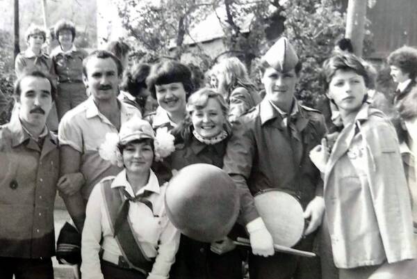 Первомайская демонстрация 1984 года. Новомихайловка.