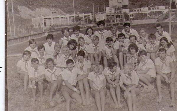 1970. Вожатский отряд Юность11 dyGg7oPJPeo