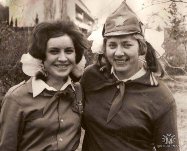 Мария и Галина Кузнецовы. 1976.