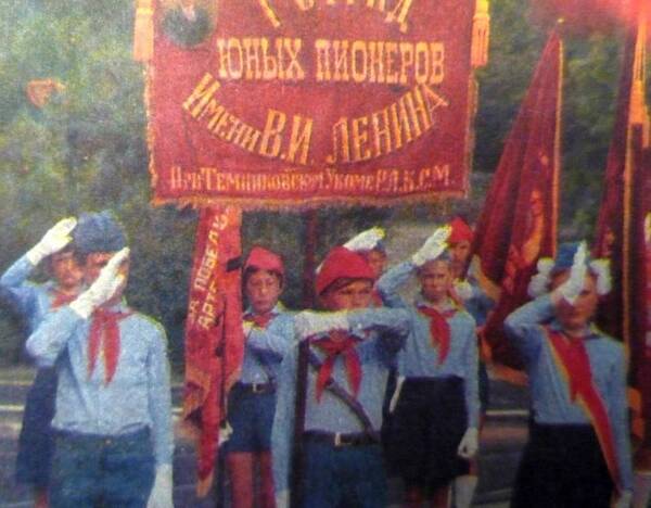 памятные знамена