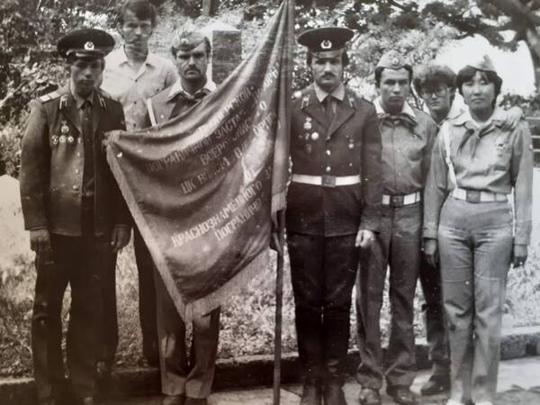 Федисов, Карпов, Пронин,Арсланов,Оля Шмалько, Таня Манджиева.