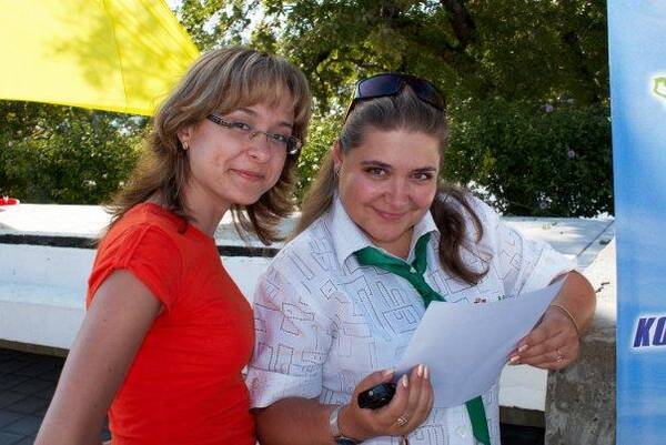 Юлия Аракелян, Евгения Бартенева