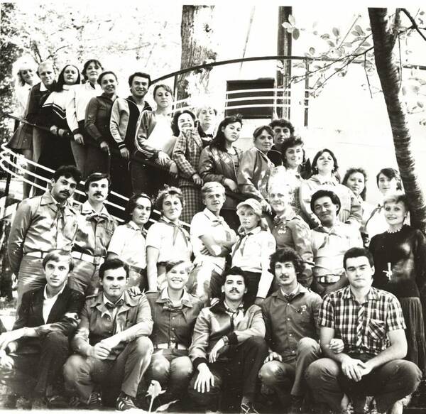 1984, Солн вож отряд