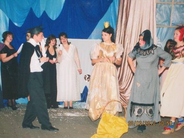 Спектакль Двенадцать месяцев.    ШПР 2005 г.