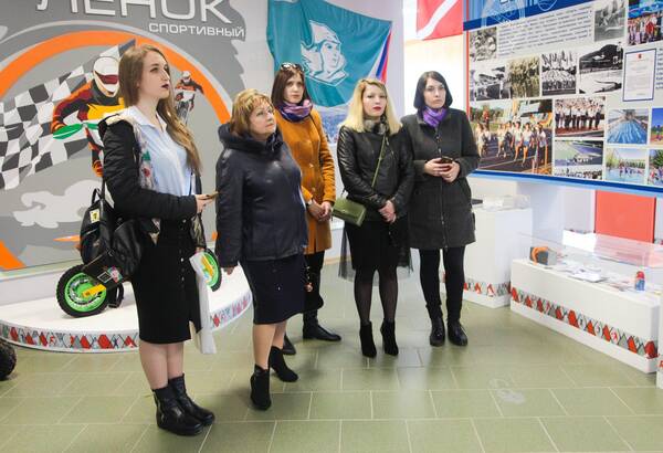 делегации из Донецкой и Луганской Народных Республик (Украина) м