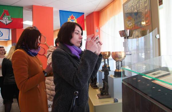 делегации из Донецкой и Луганской Народных Республик (Украина).